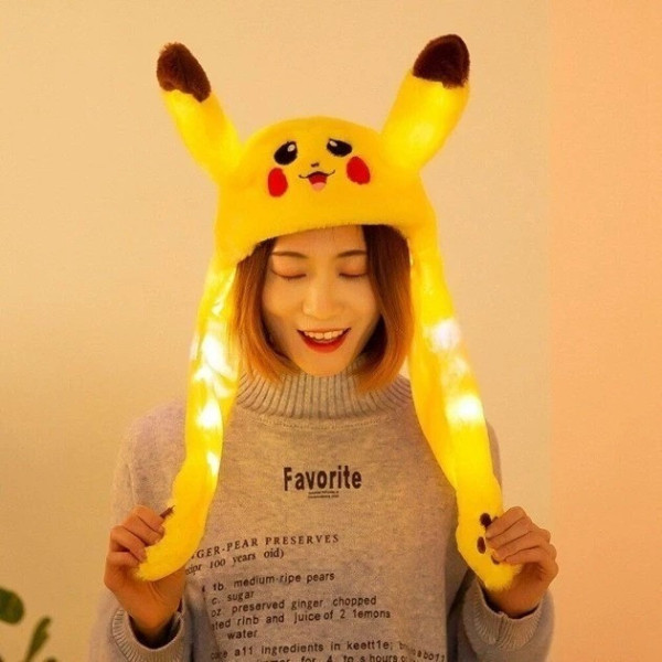 Шапка светящаяся с двигающимися ушами Пикачу Pikachu желтая