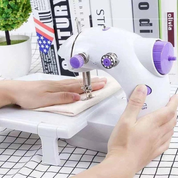 Портативная домашняя швейная машинка Sewing SM202A с доской и педалью, питание от сети или батареек (4x A