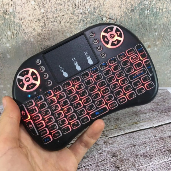 Мини клавиатура с  подсветкой и тачпадом   для Android TV BOX UKC MWK08/i8 LED