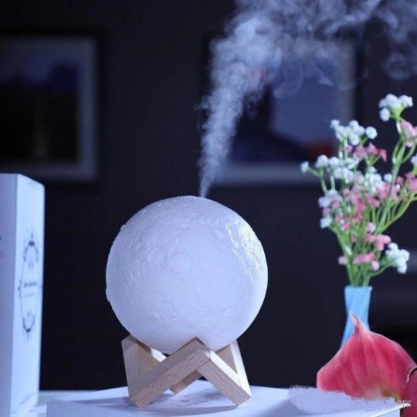 Увлажнитель воздуха в форме луны Humidifier 3D Moon Lamp Light Diffuser