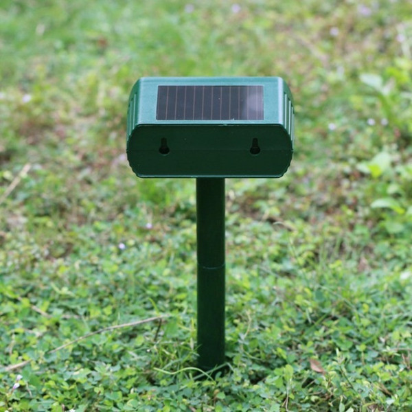 Ультразвуковой отпугиватель животных Solar Animal Repeller на солнечной батарее для защиты участка