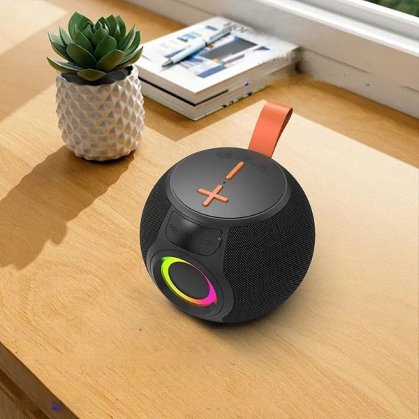 Беспроводная колонка с мощным динамиком и RGB подсветкой