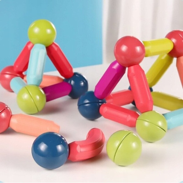 Магнитный набор Magnetic Sticks на 25 предметов, пластиковые фигурки в переносном кейсе