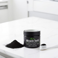 Отбеливатель зубов Miracle Teeth Whitener черная отбеливающая зубная паста