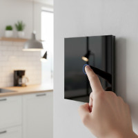 Умный сенсорный выключатель света 1 канал, без нейтрали, стекло с LED-индикацией